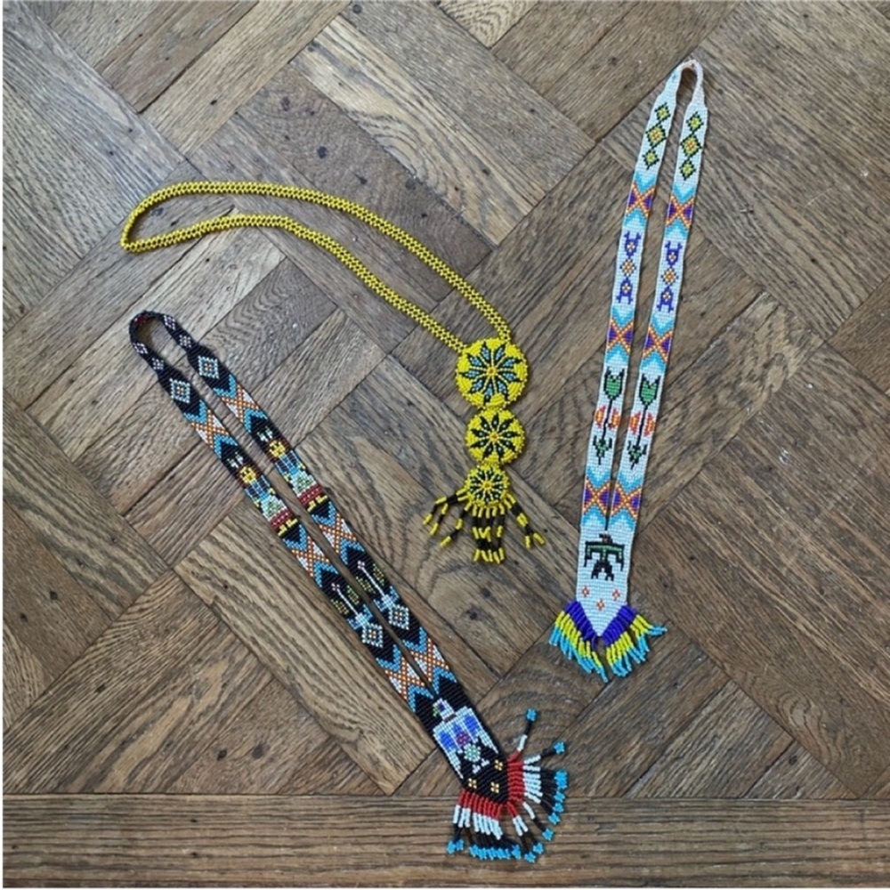 Beaded necklace - Picture 7 of 8